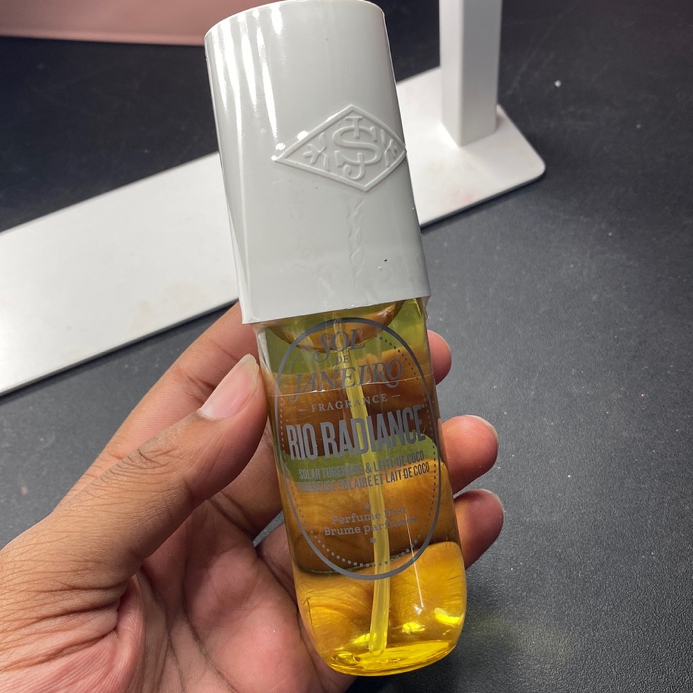 *Extremely Viral* limited edition Sol de janeiro scent body mist rio radiance